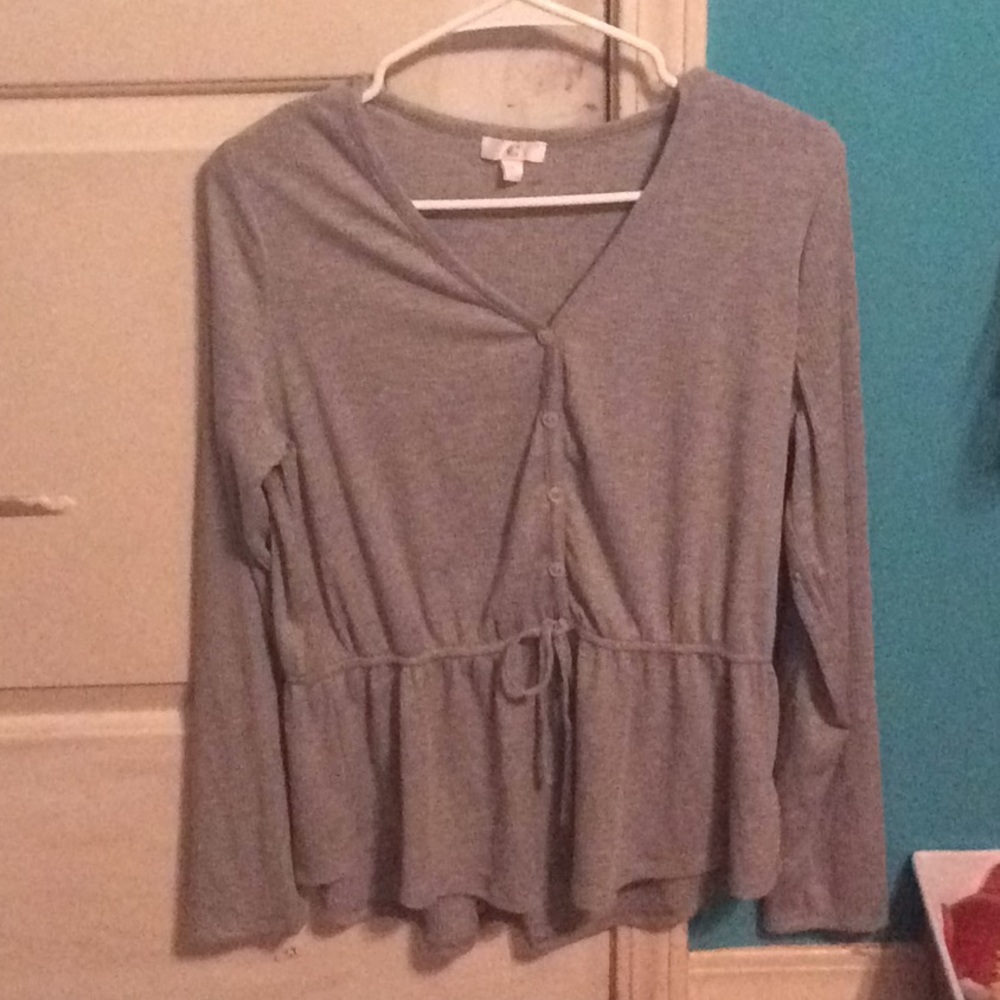 Light gray button up- tie up cozy tee